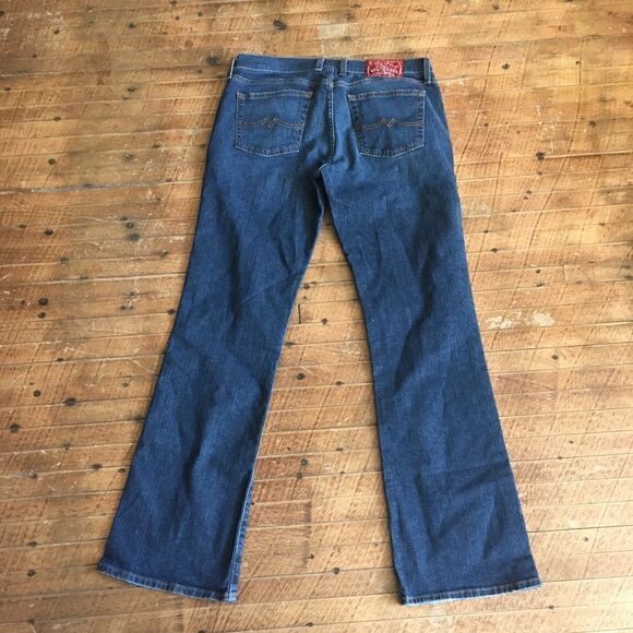 Lucky Brand low rise flare, size 10 jeans - Picture 3 of 4